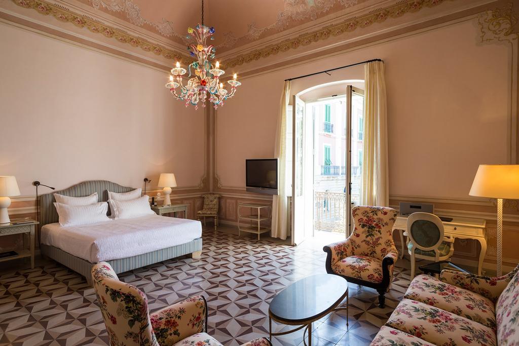 Palazzo Margherita Bernalda Extérieur photo