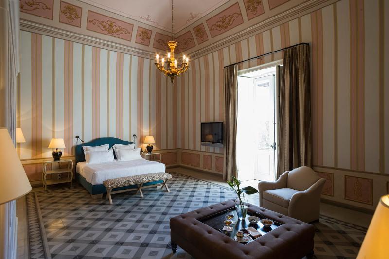 Palazzo Margherita Bernalda Extérieur photo